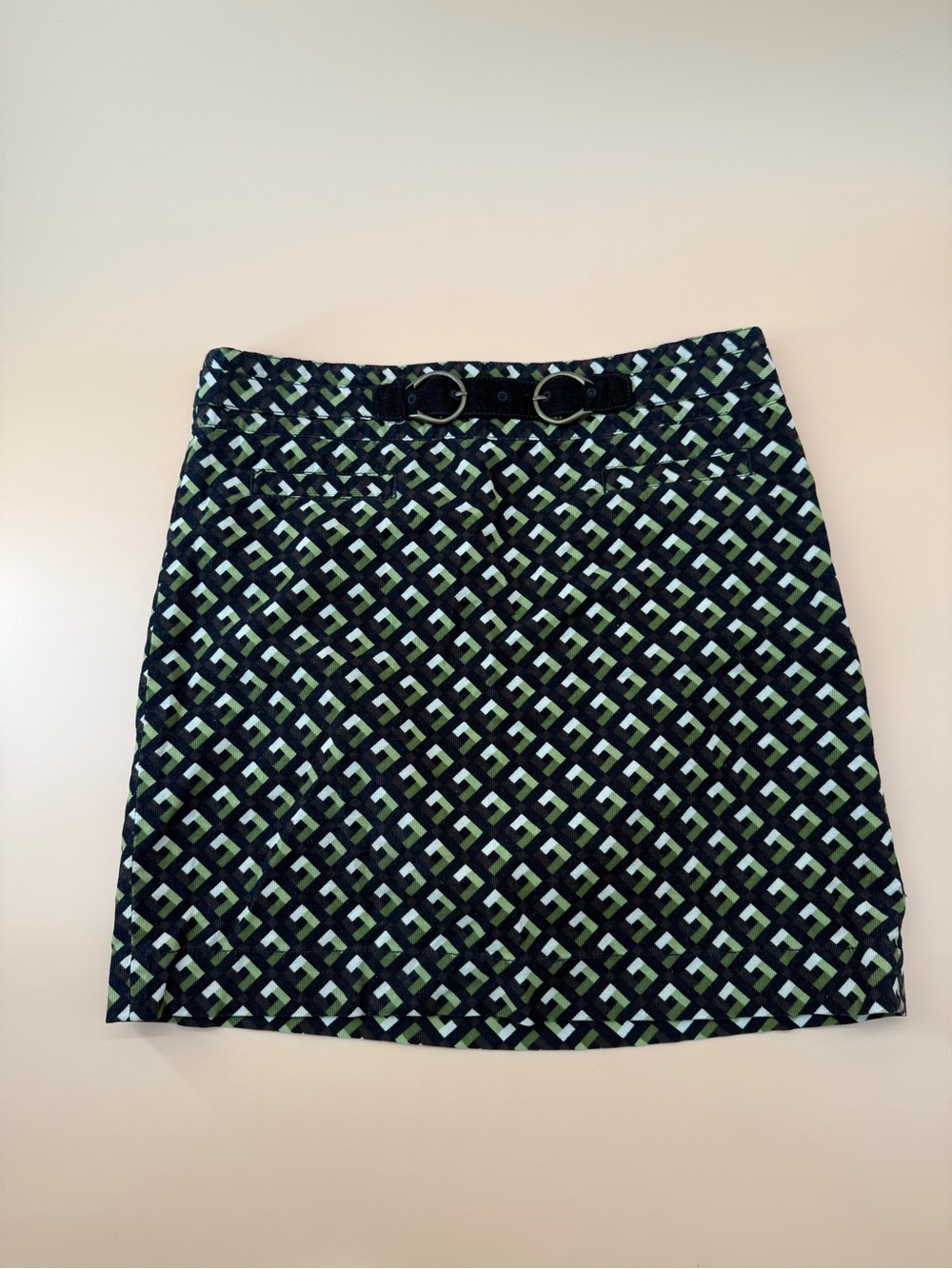 Loft Geometric Retro 80’s Print Mini Skirt in Black & Green Vintage Belted Skirt
